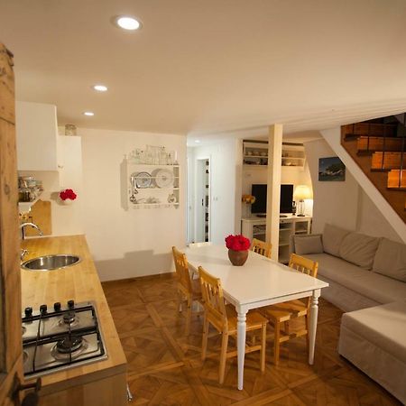ツレスBarbarossa House With Parkingアパートメント エクステリア 写真