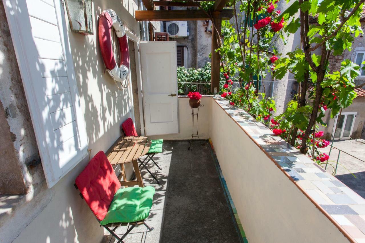 ツレスBarbarossa House With Parkingアパートメント エクステリア 写真